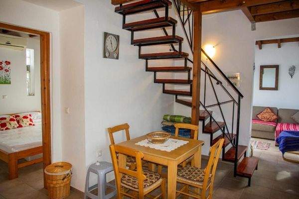 Kreta, Maleme: Traditionelles kretisches Haus zu verkaufen, nur wenige Schritte vom Strand entfernt