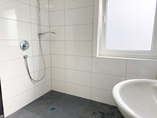 Badezimmer DG