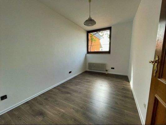 Kinder- oder Arbeitszimmer 2