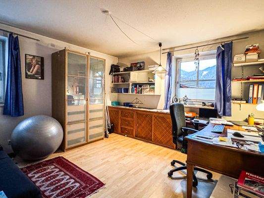 Büro oder zweites Schlafzimmer