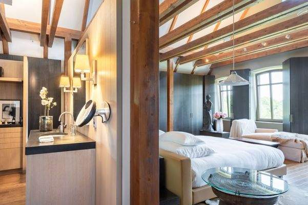 Offenes Bad en suite