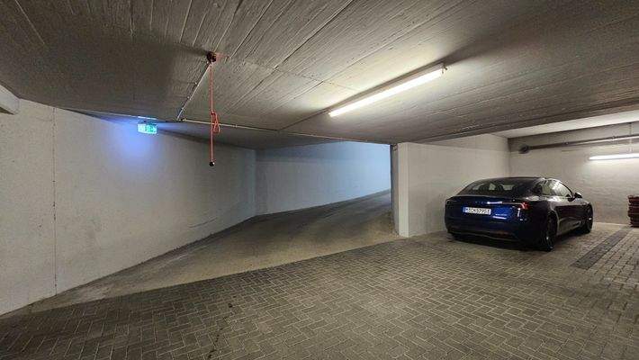 großßer Stellplatz