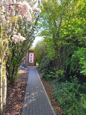 40_Gartenweg_zu_Tür
