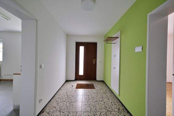 Eingangsbereich Keller