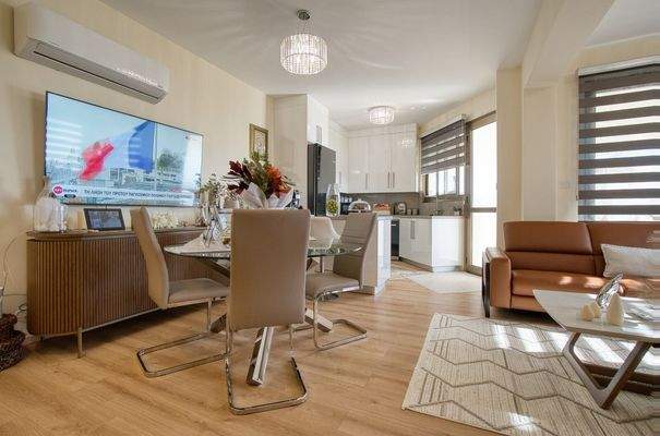 Küche mit Essbereich