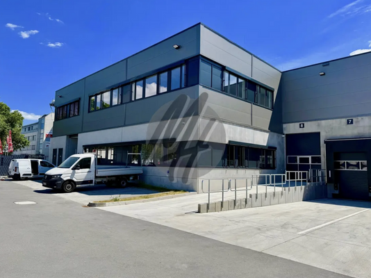 INFOS UNTER: 06171-586000