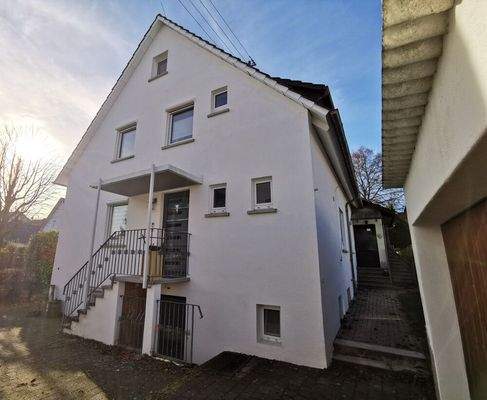 Haus und Nebeneingang