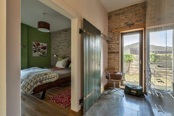 Schlafzimmer mit Ankleide