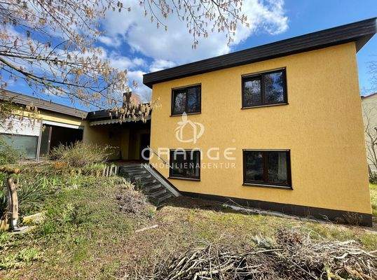 Die gut abgeschirmte Terrasse