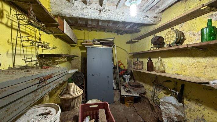 FFC1F5E2-C477-46AE-B3EE-DC908B20BB96_1_201_a