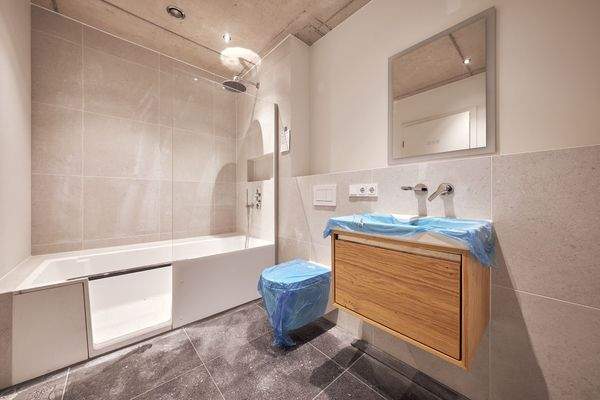 Dusch- und Wannenbad - HERDERGÄRTEN 3.0.3 (2)