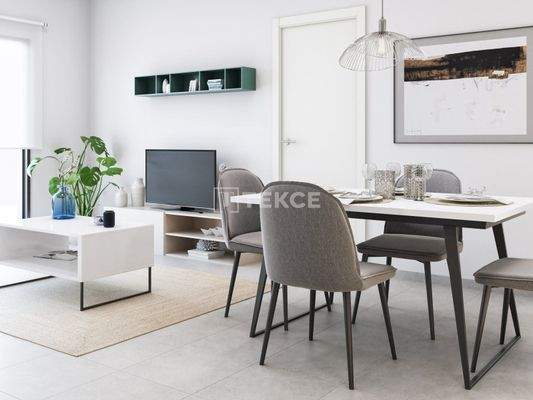 Semi Detached Villas Close to City and the Beach in Alicante