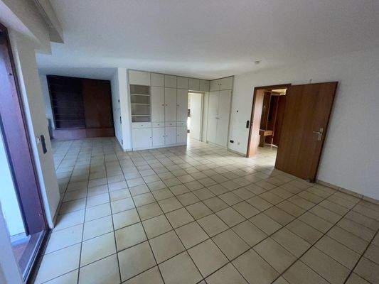 Blick in den Wohn- Essbereich (4)