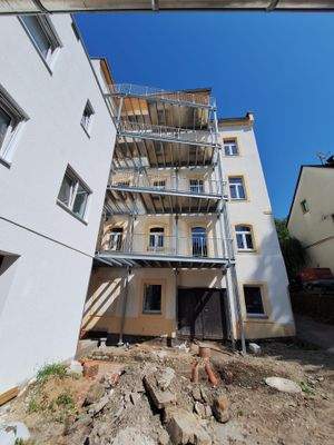 Hinteransicht mit Balkone