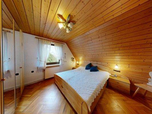 Schlafzimmer 1 im Dachgeschoss