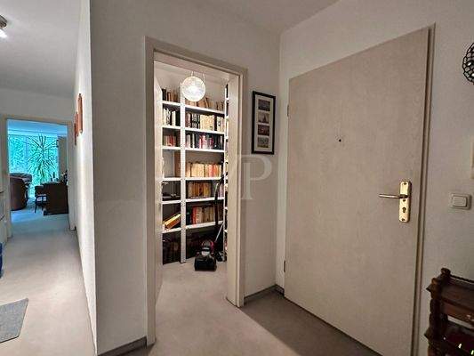 Flur mit Abstellraum