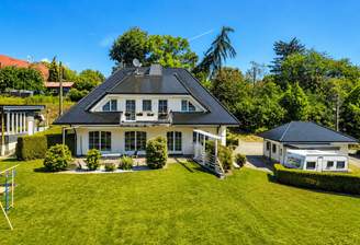 Wohnhaus - Blick vom Garten