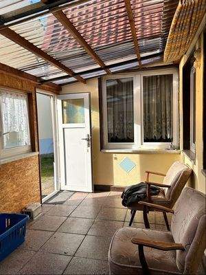 Überdachter Sitzbereich