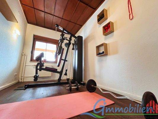Fitnessraum oder kleines Arbeitszimmer EG