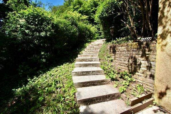 Aufgang zur Terrasse