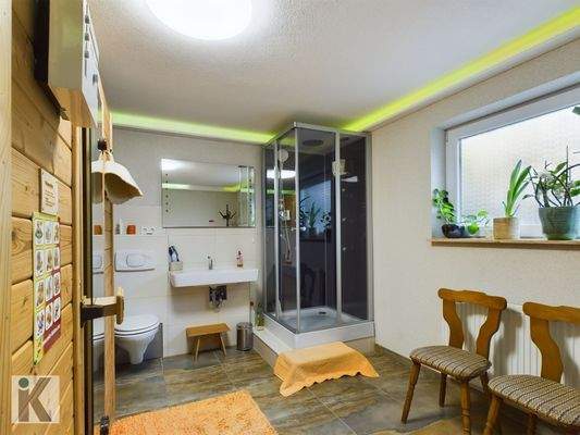 Bad im KG / Haus 2