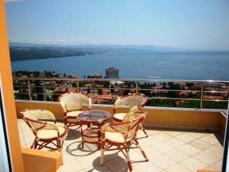 O.terrazzo stanza notte con terrazzino 1.JPG