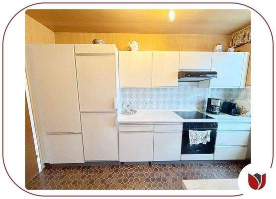 Küche mit Einbauküche