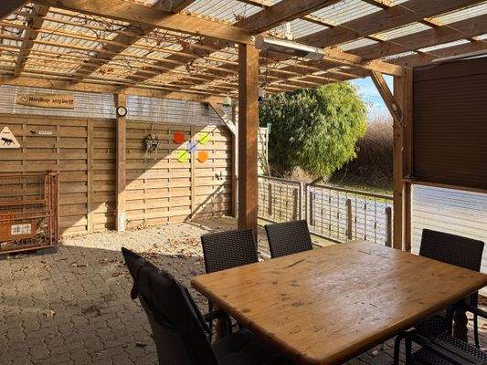 12. Überdachte Terrasse.jpg