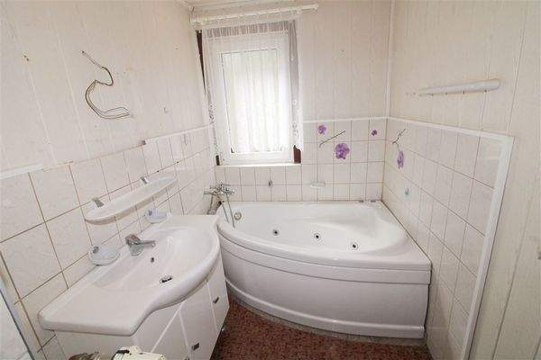 Badezimmer Wohnung OG