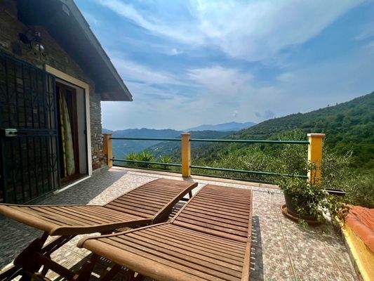 AP915_15 TERRA ITALIA IMMOBILIEN_LIGURIEN_APRICALE