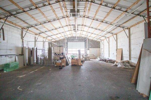 250402_Gewerbehalle_Innen_Laufen_Albstadt-13