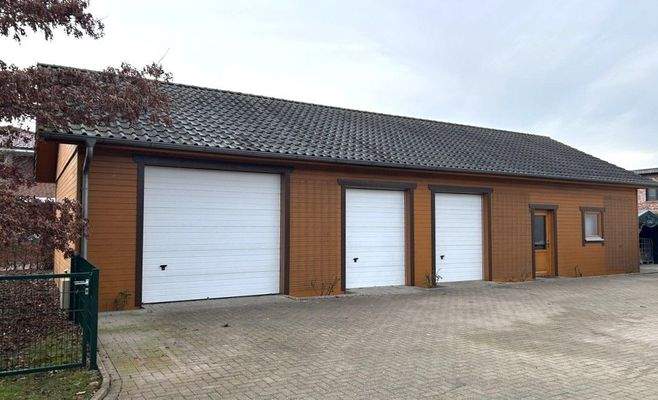 Büro- und Werkstattgebäude