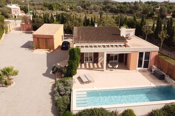 Schöne Finca mit Pool und Ausblick bei Llucmajor