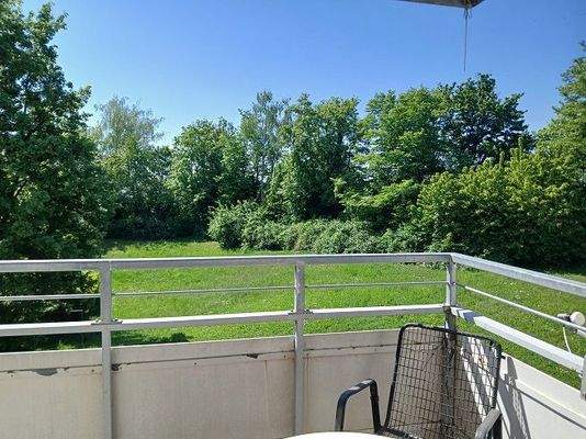 Südbalkon Wohnbereich