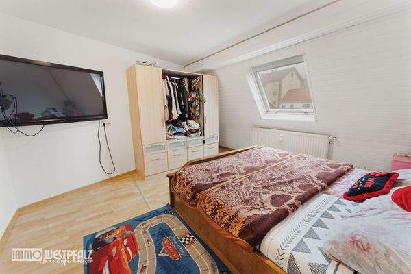 Schlafzimmer 2 WE 2OG