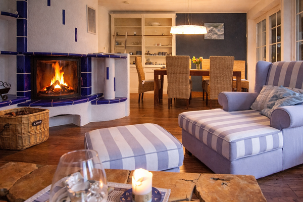 EFH Kasnevitz gemütlicher Abend am Kamin.png