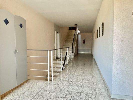 3. Wohnebene mit Zugang zum Waschraum