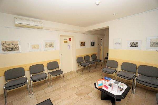 EG Wartezimmer (3).jpg