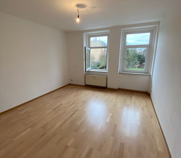 2 Zimmer Wohnung in Plauen (Preißelpöhl)