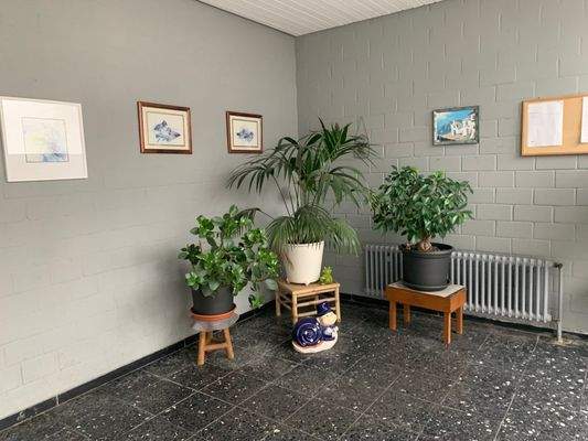 14. Im Eingangsbereich