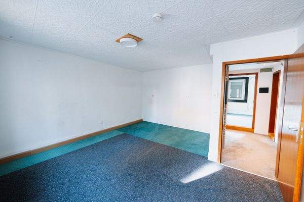 1. OG Zimmer (Mögliche Küche)