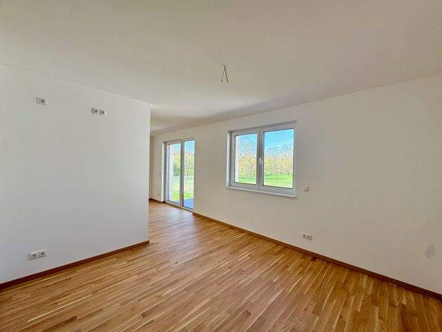 Gemütliche Dreizimmerwohnung in Nähe Klinikum mit eigenem Garten, Küche & Balkon - Foto 2