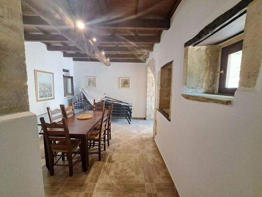 Kreta, Douliana: Renoviertes Steinhaus mit Pool und Garten zu verkaufen