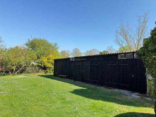 Zum hinteren Grundstück