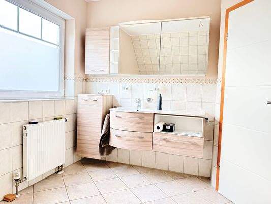 Bad Dachgeschoss 7,39 m²