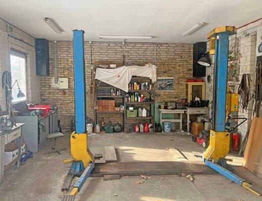 Aussen Werkstatt1.jpg