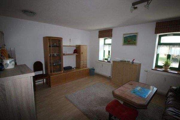 Wohn- und Schlafzimmer der Singlewohnung im EG