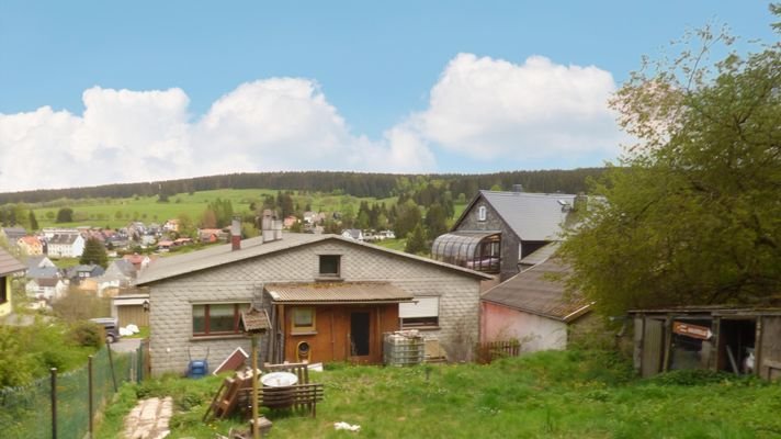 rückwärtige Ansicht mit Ausblick