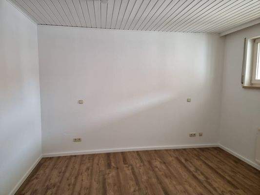 Schlafzimmer linke Seite.jpg