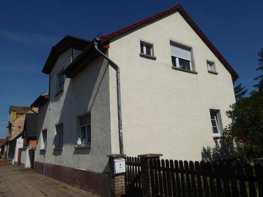  rechte Gebäudeseite